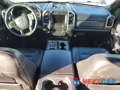 Zdjęcie 8 z 13 samochodu: 2018 FORD EXPEDITION XLT VIN:1FMJU1HT2JEA52517 - miniatura