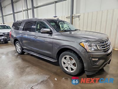Czwarte zdjęcie samochodu z boku: 2019 FORD EXPEDITION MAX XLT VIN:1FMJK1JT7KEA39702 - miniatura