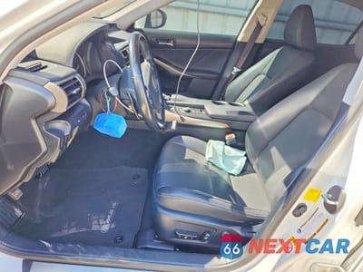 Zdjęcie 7 z 13 samochodu: 2016 LEXUS IS 200T BASE VIN:JTHBA1D21G5031499 - miniatura