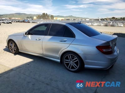 Drugie zdjęcie samochodu z przodu: 2014 MERCEDES-BENZ C 250 VIN:WDDGF4HB2EG222330 - miniatura