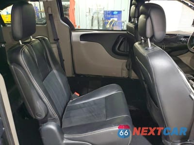 Zdjęcie 11 z 14 samochodu: 2018 DODGE GRAND CARAVAN SXT VIN:2C4RDGCG9JR302083 - miniatura