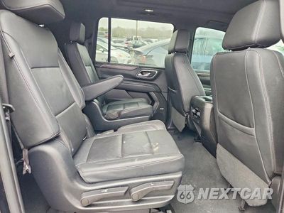 Zdjęcie 10 z 12 samochodu: 2022 CHEVROLET SUBURBAN K1500 LT VIN:1GNSKCKD7NR192855 - miniatura