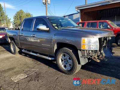 Czwarte zdjęcie samochodu z boku: 2012 CHEVROLET SILVERADO K1500 LT VIN:1GCPKSE70CF143641 - miniatura