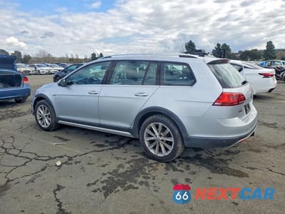 Drugie zdjęcie samochodu z przodu: 2017 VOLKSWAGEN GOLF ALLTRACK S VIN:3VWH17AU7HM536850 - miniatura