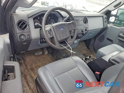 Zdjęcie 8 z 13 samochodu: 2013 FORD F250 SUPER DUTY VIN:1FTBF2A64DEB82252 - miniatura