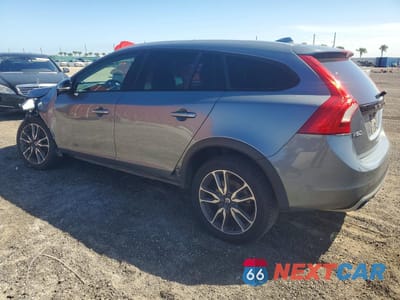 Drugie zdjęcie samochodu z przodu: 2018 VOLVO V60 CROSS COUNTRY PREMIER VIN:YV440MWK4J2053739 - miniatura