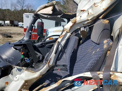 Zdjęcie 7 z 13 samochodu: 2024 ISUZU NRR VIN:JALE5W161R7310612 - miniatura