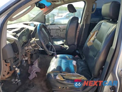 Zdjęcie 7 z 11 samochodu: 2005 NISSAN TITAN XE VIN:1N6AA07A95N521113 - miniatura