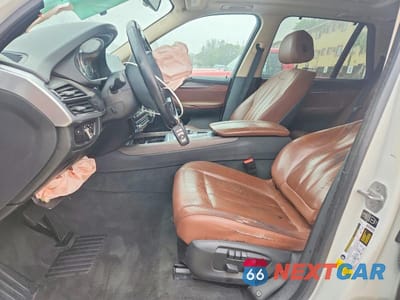 Zdjęcie 7 z 12 samochodu: 2015 BMW X5 SDRIVE35I VIN:5UXKR2C5XF0H36603 - miniatura