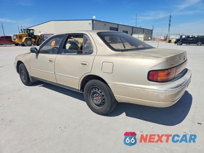 Drugie zdjęcie samochodu z przodu: 1993 TOYOTA CAMRY LE VIN:4T1SK12E2PU195678 - miniatura