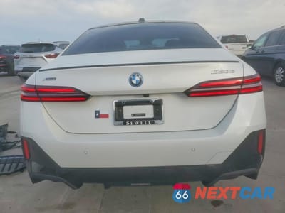 Zdjęcie 6 z 13 samochodu: 2026 BMW 550 XE VIN:WBA13FK05TCV74041 - miniatura