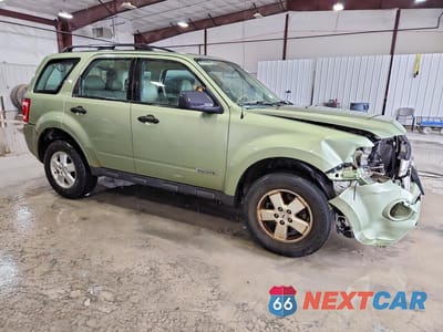 Czwarte zdjęcie samochodu z boku: 2008 FORD ESCAPE XLS VIN:1FMCU02Z88KA86182 - miniatura