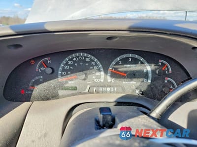 Zdjęcie 9 z 13 samochodu: 2002 FORD EXPEDITION XLT VIN:1FMRU15L92LA63647 - miniatura