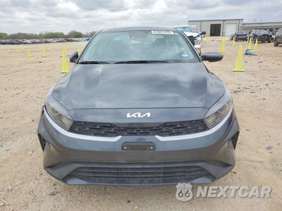 Piąte zdjęcie samochodu w środku: 2024 KIA FORTE LXS VIN:3KPF24ADXRE799089 - miniatura