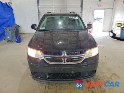 Piąte zdjęcie samochodu w środku: 2018 DODGE JOURNEY SE VIN:3C4PDCAB7JT526716 - miniatura