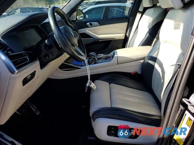Zdjęcie 7 z 12 samochodu: 2020 BMW X7 M50I VIN:5UXCX6C00LLE35984 - miniatura