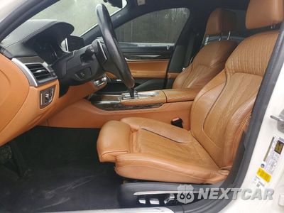 Zdjęcie 7 z 12 samochodu: 2016 BMW 740 I VIN:WBA7E2C53GG504561 - miniatura