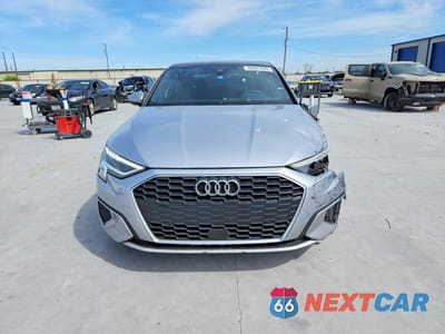 Piąte zdjęcie samochodu w środku: 2022 AUDI A3 PREMIUM PLUS VIN:WAUBUDGY6NA098594 - miniatura
