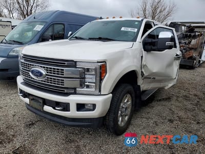 2019 FORD F350 SUPER DUTY 1FT8W3BT7KEG37774 - główne zdjęcie licytacji z USA - miniatura