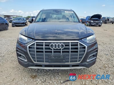 Piąte zdjęcie samochodu w środku: 2021 AUDI Q5 PREMIUM VIN:WA1AAAFY5M2046416 - miniatura