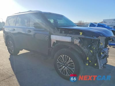 Czwarte zdjęcie samochodu z boku: 2025 NISSAN ARMADA PLATINUM VIN:JN8AY3EBXS9100652 - miniatura