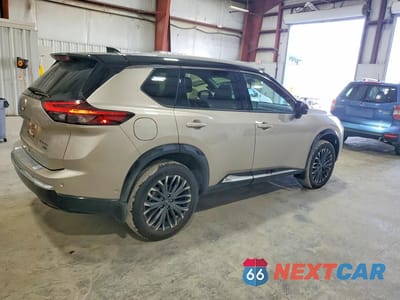 Trzecie zdjęcie samochodu z tyłu: 2026 NISSAN ROGUE PLATINUM VIN:JN8BT3DD1TW470946 - miniatura