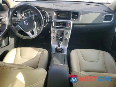 Zdjęcie 8 z 11 samochodu: 2018 VOLVO S60 PREMIER VIN:LYV402HKXJB179235 - miniatura