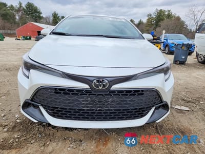 Piąte zdjęcie samochodu w środku: 2025 TOYOTA COROLLA HATCHBACK SE VIN:JTND4MBE3S3234815 - miniatura