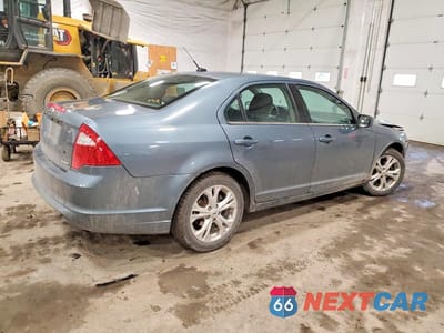 Trzecie zdjęcie samochodu z tyłu: 2012 FORD FUSION SE VIN:3FAHP0HG0CR261204 - miniatura