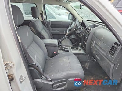 Zdjęcie 7 z 13 samochodu: 2011 DODGE NITRO HEAT VIN:1D4PU4GK9BW598125 - miniatura