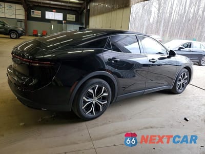 Trzecie zdjęcie samochodu z tyłu: 2023 TOYOTA CROWN XLE VIN:JTDAAAAF4P3000876 - miniatura