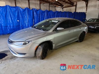 2015 CHRYSLER 200 LIMITED 1C3CCCAB2FN660059 - główne zdjęcie licytacji z USA - miniatura