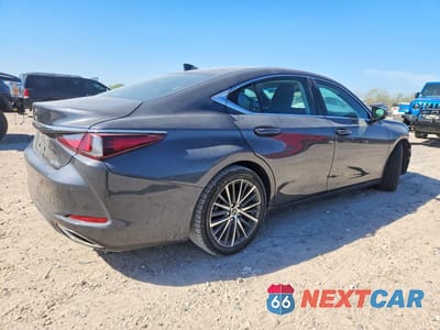 Trzecie zdjęcie samochodu z tyłu: 2022 LEXUS ES 350 BASE VIN:58ADZ1B14NU127180 - miniatura