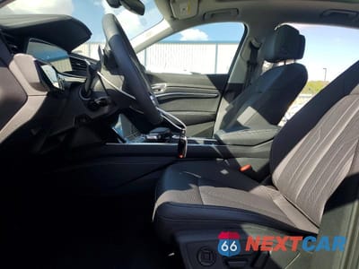 Zdjęcie 7 z 13 samochodu: 2024 AUDI Q8 E-TRON PREMIUM PLUS VIN:WA15AAGE7RB066566 - miniatura
