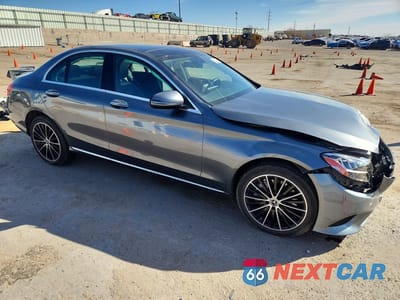 Czwarte zdjęcie samochodu z boku: 2021 MERCEDES-BENZ C 300 4MATIC VIN:W1KWF8EB2MR642910 - miniatura