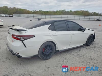 Trzecie zdjęcie samochodu z tyłu: 2021 TOYOTA CAMRY TRD VIN:4T1KZ1AK7MU058590 - miniatura