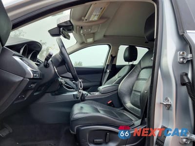 Zdjęcie 7 z 13 samochodu: 2018 JAGUAR E-PACE S VIN:SADFJ2FX7J1Z09571 - miniatura