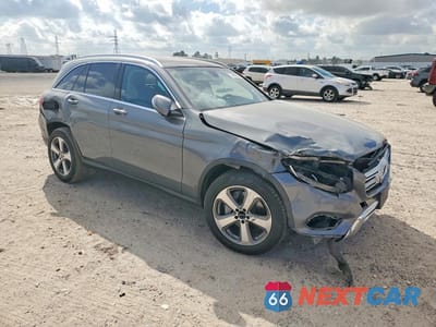 Czwarte zdjęcie samochodu z boku: 2019 MERCEDES-BENZ GLC 300 VIN:WDC0G4JB4KV154858 - miniatura