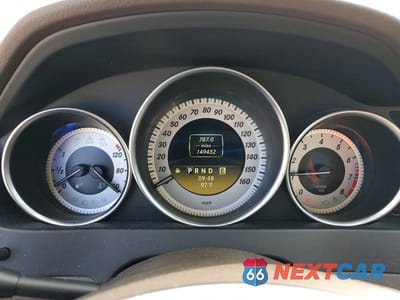 Zdjęcie 9 z 12 samochodu: 2012 MERCEDES-BENZ C 300 4MATIC VIN:WDDGF8BB7CR200647 - miniatura