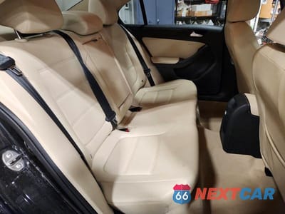 Zdjęcie 10 z 11 samochodu: 2014 VOLKSWAGEN JETTA SE VIN:3VWB17AJ2EM443340 - miniatura