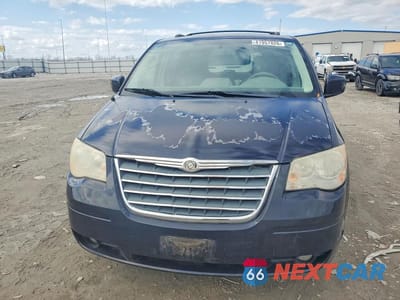 Piąte zdjęcie samochodu w środku: 2010 CHRYSLER TOWN & COUNTRY TOURING VIN:2A4RR5D16AR241138 - miniatura