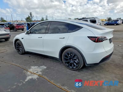 Drugie zdjęcie samochodu z przodu: 2022 TESLA MODEL Y VIN:7SAYGDEE1NF447295 - miniatura