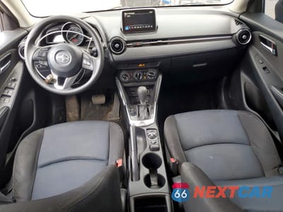 Zdjęcie 8 z 13 samochodu: 2016 SCION IA BASE VIN:3MYDLBZV0GY102726 - miniatura