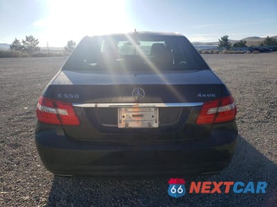 Zdjęcie 6 z 12 samochodu: 2010 MERCEDES-BENZ E 550 4MATIC VIN:WDDHF9ABXAA114403 - miniatura