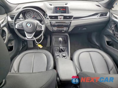 Zdjęcie 8 z 12 samochodu: 2018 BMW X1 SDRIVE28I VIN:WBXHU7C3XJ5H39408 - miniatura