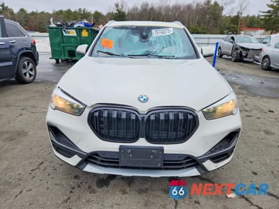 Piąte zdjęcie samochodu w środku: 2020 BMW X1 XDRIVE28I VIN:WBXJG9C04L5P22386 - miniatura