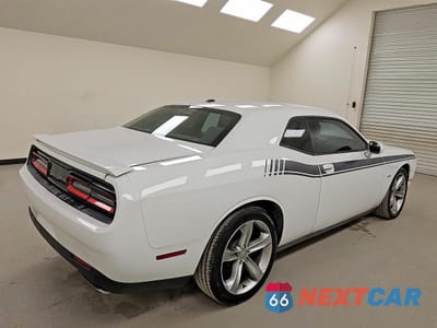 Trzecie zdjęcie samochodu z tyłu: 2015 DODGE CHALLENGER SXT VIN:2C3CDZAT1FH702660 - miniatura