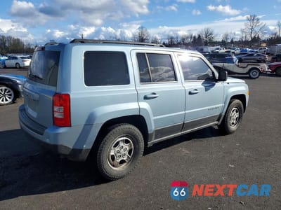 Trzecie zdjęcie samochodu z tyłu: 2013 JEEP PATRIOT SPORT VIN:1C4NJPBA8DD234838 - miniatura