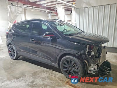 Czwarte zdjęcie samochodu z boku: 2023 CHEVROLET BOLT EUV LT VIN:1G1FY6S04P4104831 - miniatura