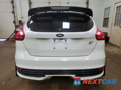 Zdjęcie 6 z 11 samochodu: 2017 FORD FOCUS ST VIN:1FADP3L99HL204479 - miniatura